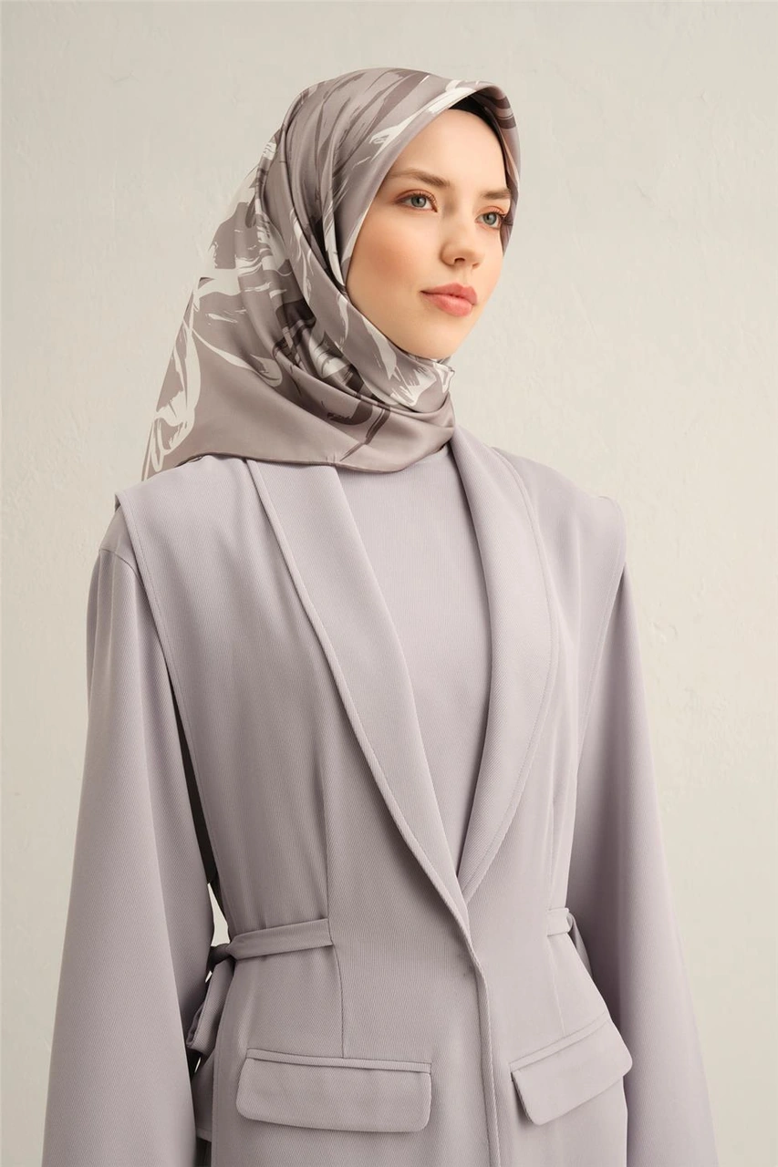 Armine Çiçek Desenli Saf İpek Twill Eşarp 9322d 82 Gri