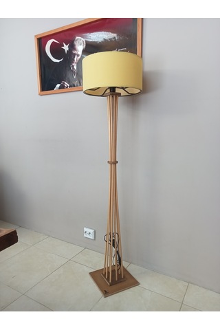 Lambader-ahşap Köşe Lambası Doğal-sarı Başlıklı