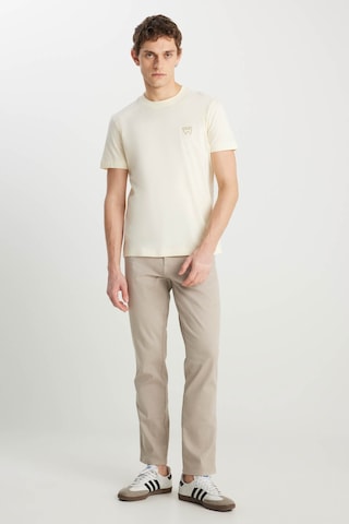 Wrangler Regular Fit Small Logo Bej Erkek T-shirt Mw70md3xme Bej