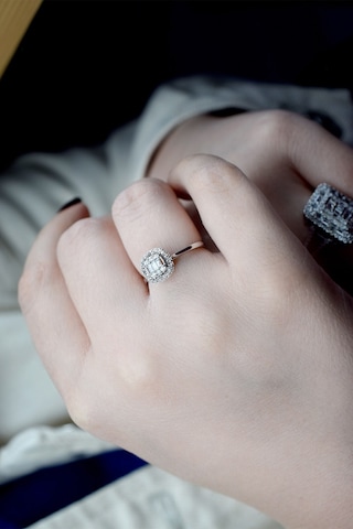 Modern Tasarım 0.12 Ct Baget Kare Tektaş Yüzük
