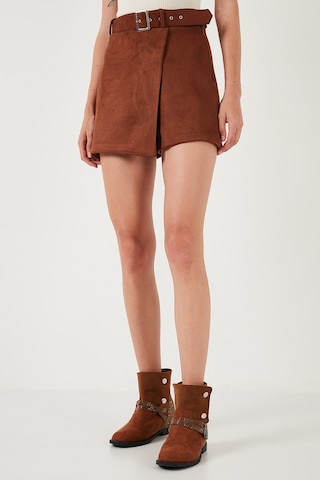 Lela Kışlık Regular Fit Asimetrik Kesim Fermuarlı Bayan Şort Etek 5865973 Taba