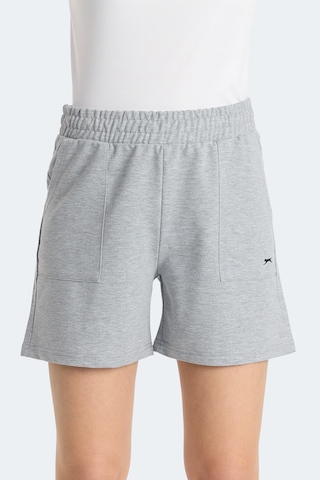 Slazenger Roko I Kadın Cepli Gri Şort Gri