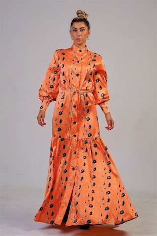 Kadın Turuncu Hakim Yaka Desenli Etekleri Volanlı Saten Uzun Elbi