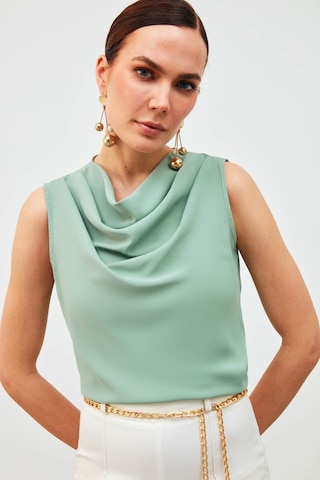 Sateen Degaje Yaka Kolsuz Bluz - Çağla Yeşili