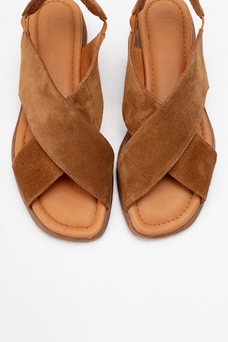 Luvishoes 706 Hakiki Deri Taba Suet Kadın Sandalet Taba