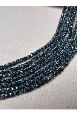 Beautiful Stones Turmalin Şerl Boncukları 4 Mm 192119744