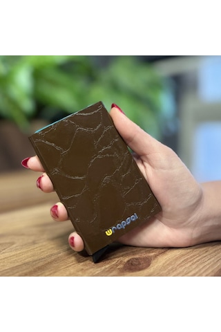 Wrapsol Rfid Korumalı Alüminyum Otomatik Mekanizmalı Kredi Kartlık Desenli Prizma Gri Taş Desenli Kahverengi Deri Taş Desenli Kahverengi Deri Kahverengi