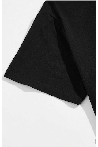 Kadın Bisiklet Yaka Ayçiçeği Ve Barış Logo Desenli Dijital Baskılı T-shirt Siyah
