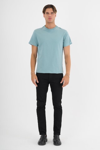 Erkek Yeşil %100 Pamuklu Standart Kalıp T-shirt Siyah