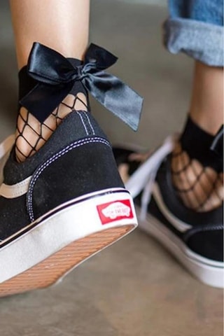 Heleni Kadın File Desenli 3 Çift Fiyonklu Soket Çorap Beyaz - Kırmızı - Siyah