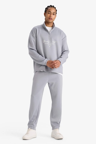 Defacto Defactofit Nba Brooklyn Nets Boxy Fit Dik Yaka Fermuarlı Sırt Baskılı Skuba Dalgıç Kumaş Sweatshirt E8764ax25augr445 Gri