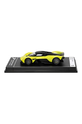 Hyper Car Aston Martin Valkrie Lime - League Collection 1/64 Model Araba