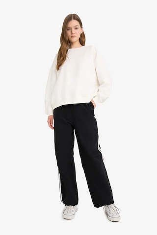 Defacto Coool Oversize Fit Bisiklet Yaka Kalın Sweatshirt A4177AX23WNWT32 Beyaz