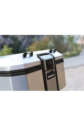 Shad Tr-48 Motosiklet Metal Arka Çanta Titanyum