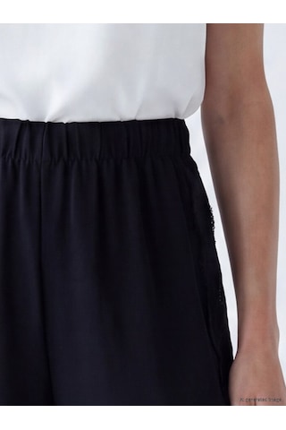 Lcw Grace Siyah Beli Lastikli Dantel Detaylı Kadın Pantolon