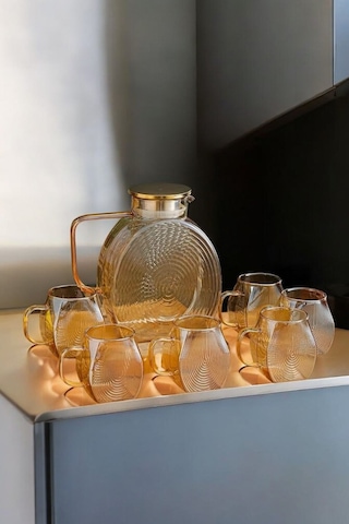 Qerhome Borosilikat Cam Amber Salyangoz Desenli 6 Adet Bardaklı Cam Demlik & Sürahi 2500 Ml Altın