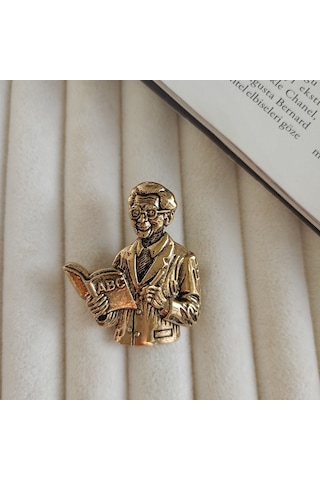 Lente Aksesuar Gold Renk Öğretmen Broş-kitap Ve Kalemli Öğretmen Yaka İğnesi Gold