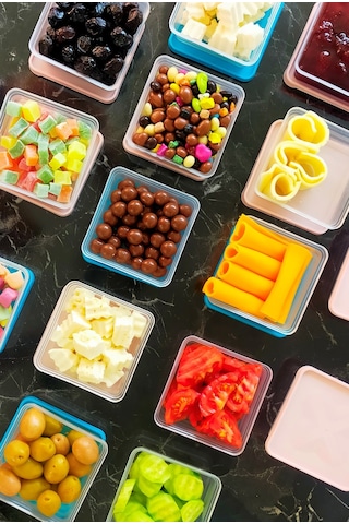 8'li Saklama Kabı Kahvaltılık Çerezlik Darbelere Dayanıklı Set Çok Renkli