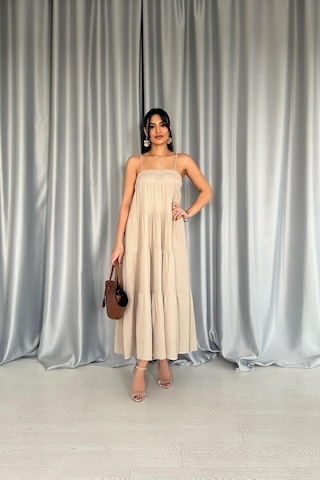 Taş Askılı Parçalı Müslin Elbise Altın