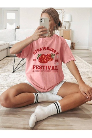 Noıssey Pembe Strawberry Çilek Festival Baskılı Oversize Pembe Beyaz Kadın