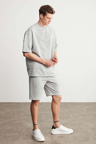 Colombıa Erkek 2'li Set Comfort Fit Rahat Kalıp Yazı Nakışlı Şardonsuz Grimelanj Eşofman Takımı