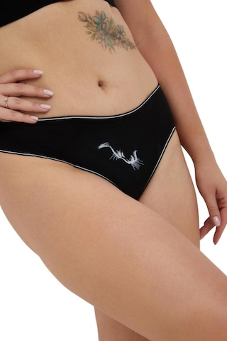 Alya Underwear Kadın Bato Tanga Pamuklu Külot, Büyük Beden String, 5'li Paket- 2 Siyah, 1 Beyaz, 2 Ten Siyah P13