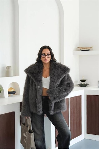 Neşeli Butik Kadın Antrasit Astarlı Kürk Kaban Nbmylk32 Antrasit