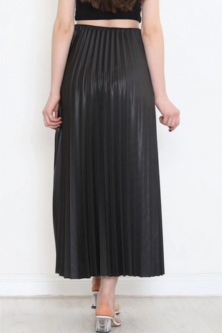 Zarif Ve Modern Pileli Parlak Krep Gizli Lastikli Siyah Etek Standart