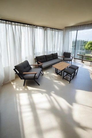 Pilocca Bahçe Balkon Mobilyası Gri Antrasit 3+1+1 Sehpalı 2 Puflu Antrasit - Gri