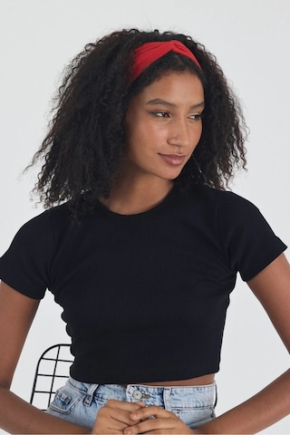 Siyah Kısa Kol Bisiklet Yaka Vücuda Oturan Kaşkorse Crop + Bandana Set %100 Pamumklu, Esnek Rahat Siyah-Kırmızı