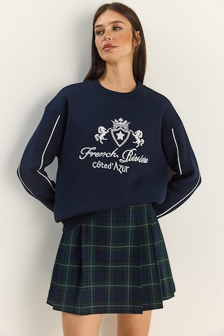 Shade Kadın Bisiklet Yaka Nakış İşlemeli Üç İplik Şardonlu Sweatshirt 60601049 - Lacivert