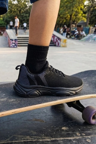 In Step Pure Black Ultra Hafif Nefes Alabilir Çocuk Spor Ayakkabı - Siyah