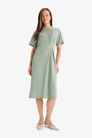Defacto Regular Fit Bisiklet Yaka Basic Düz Bürümcük Kısa Kollu Midi Elbise E7330ax25smgn1107 Yeşil