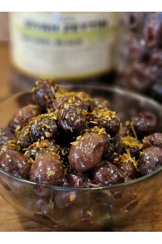 Dalgıçoğlu Yağlı Sele Az Tuzlu Taze Siyah Çıtır Çerez Yuvarlama Zeytin 1 KG