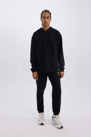 DeFactoFit NBA Wordmark Kalın Jogger Eşofman Altı Standart Fit Cepli Lastikli Paça D6576AX25SPBK81