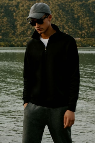 AC&Co / Altınyıldız Classics Standart Fit Normal Kesim İçi Polarlı Bato Yaka Pamuklu Erkek Sweatshirt Siyah