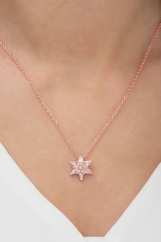 Ervanur Rose Altın Kaplama Beyaz Taşlı Lotus Çiçeği Kadın Kolye Beyaz