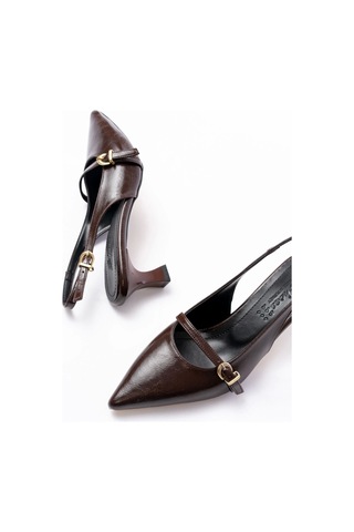 H-470 Kahve Rugan Baret Tokalı Arkası Açık Günlük Kadın Sandalet Kahve