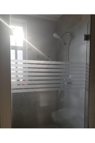 Çizgi Desenli Dekoratif Duşakabin Buzlu Cam Folyosu
