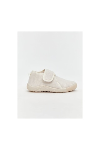 LC Waikiki Alıta Cıty Farkıyla Lcw Steps Bej Kız Bebek Panduf Bej - 924186088 Bej