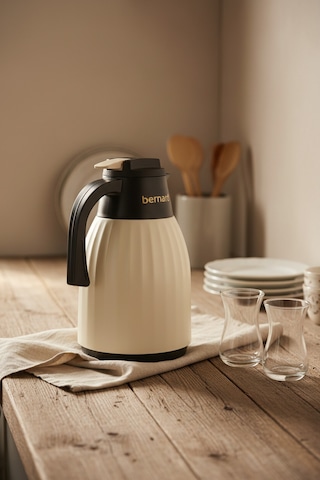 Bernardo Elantra Cam Termos Krem 1 Litre Krem
