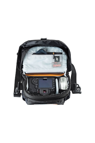 Lowepro Nova 170 Aw Dslr Çantası 170Aw Yağmurluklu Çanta