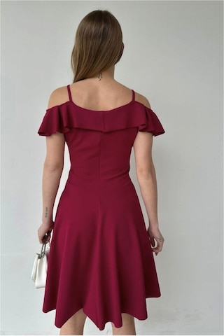 DefyModa Kadın Minimal Esnek Krep Kumaş Kruvaze Yaka Volanlı Abiye Elbise Bordo