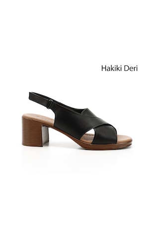 Gönderi(R) Gönderi R Siyah Cırt Bantlı Kalın Topuklu Hakiki Deri Sandalet Siyah