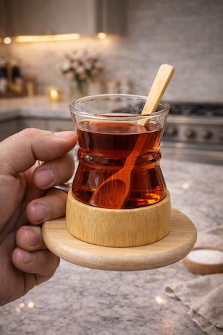 Qerhome 6'lı Borosilikat Cam Bambu Tabaklı Ve Kaşıklı Çay Bardağı Seti Şeffaf