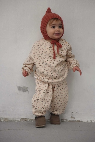 Renkli Çiçek Baskılı Dantelli Şalvar Takım Bej