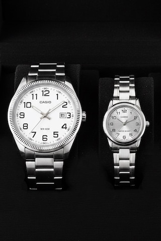 Casio Ltp-v001d-7budf-mtp-1302d-7bvdf Çift Saat Seti Gümüş Metal Kordon Erkek Kadın Kol Saati Gri