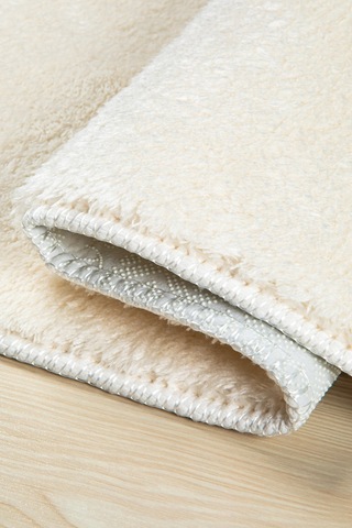Valeryhome Vl Comfort Düz Saçaklı Peluş Düz Yolluk Ekru Oval Ekru Ponpon