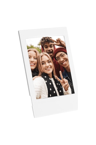 Fujifilm Instax Mini 12 Fotoğraf Makinesi + Çerçeve + 20'li Mini Film Seti Beyaz