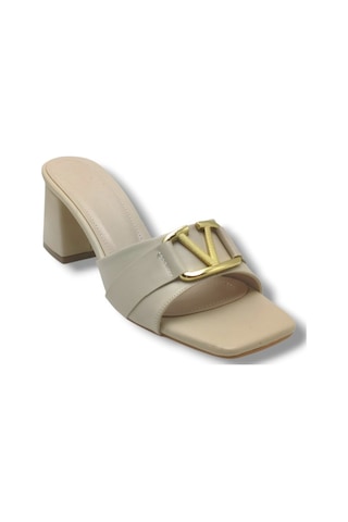 Ceylan Shoes 225-26 Cilt V Tokalı Kalın Topuk Kadın Terlik Bej